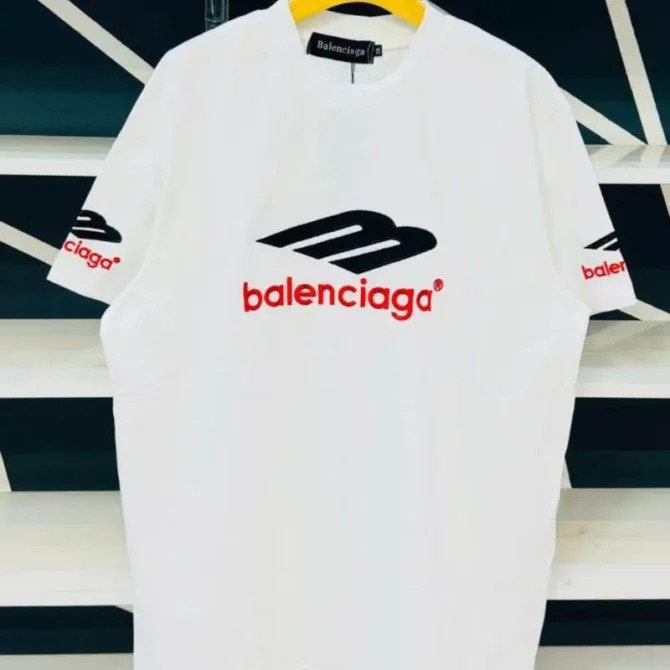 T-shirt Balenciaga