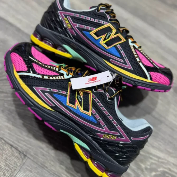 New Balance 1906R