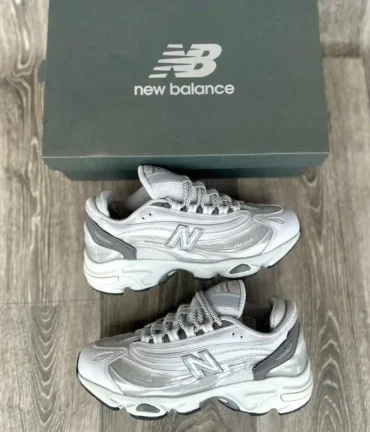 New Balance 1000