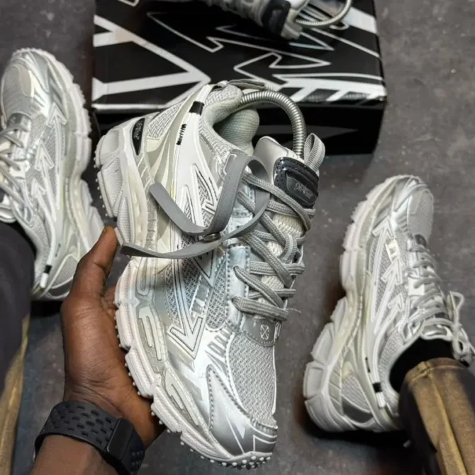 Off-White argentées