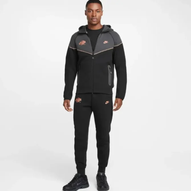 Nike Tech Fleece x SYNA WORLD